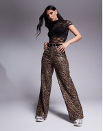 short sve lace bodysuit with ruched centre in black