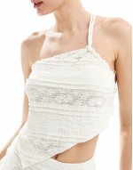 asyymetric hem strappy crop top in coconut texture co-ord