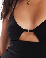 bust cup cami top in black